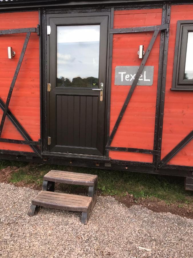 Luxury Railway Carriage With Stunning Views Apartment Hereford Exterior foto